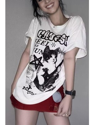 Beyaz Playing Guitar Cat Unisex T-Shirt