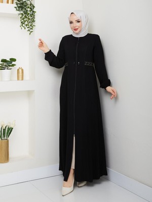 Yarım Pileli Bel Nakışlı Tam Boy Kadın Ferace