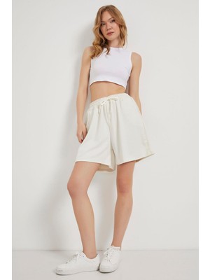 Armalife 25545 Beli Lastikli Garni Detaylı Soft Kadın Şort
