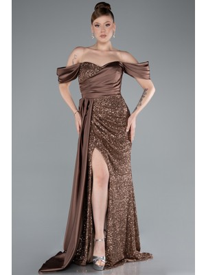 Kayık Yaka Yırtmaçlı Kuyruklu Uzun Pullu Abiye ABU4085