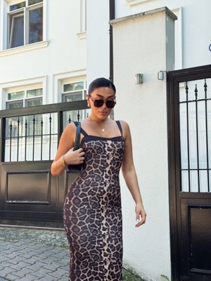 Gökyüzü Moda Kadın Dalgıç Kumaş Dijital Leopar Baskılı Midi Boy Elbise