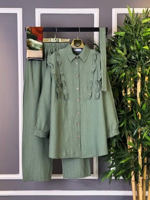 Yeni Sezon Tesettür Iki Kadın Çilek Kumaş - Fırfırlı Gömlek Pantolon Alt Üst Takım