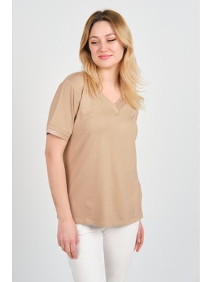 Ella Camelia Kadın Kısa Kollu V Yaka Sim Detaylı Bluz 24E032 Vizon