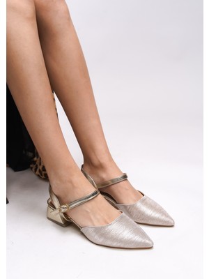 Riccon Heilleia Kadın Arkası Açık Sivri Burun Topuklu Ayakkabı 0012335