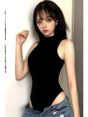 Siyah Boğazlı Askılı Çıtçıtlı Body