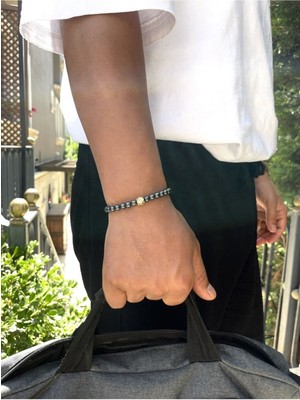 Kraliyetin Zirvesi > Altın Kaplama Zirkonyum Detaylı Hematit Doğal Taş Bileklik - Şıklık Ötesi