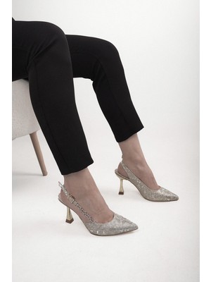 Stilbagshoes Cristina Yan Taş Toka Detaylı Kadın Topuklu Ayakkabı Altın
