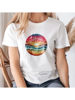 Qoeuyl Boutique California Baskılısunset Unisex Regular Fit Pamuklu Beyaz Tişört