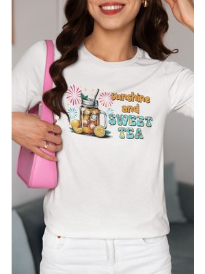 Qoeuyl Boutique Sunshine And Sweet Tea Baskılı Yaz Temalı Unisex Regular Fit Pamuklu Beyaz Tişört
