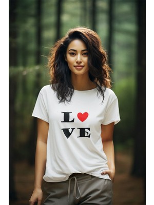 Kalpli Love Aşk Baskılı Hediyelik Beyaz Unisex T-Shirt