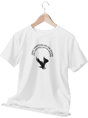 Qoeuyl Boutique Keep Your Eyes On The Stars, And Your Feet On The Ground Yazılı Kartal Baskılı Beyaz T-Shirt