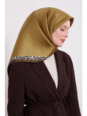 Yağ Yeşili Kenar Leopar Desen Twill Ipek Eşarp