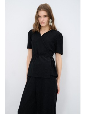 Love My Body Kruvaze Kısa Kol Örme Bluz