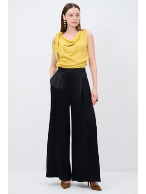Love My Body Pileli Geniş Paça Pantolon Siyah 153L9500000