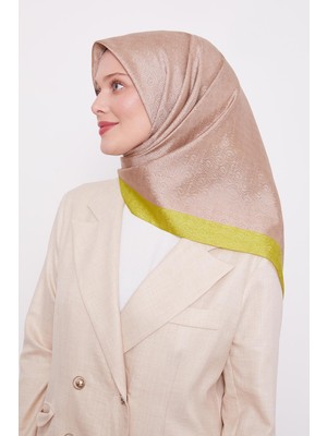Fıstık Yeşili Halka Desen Monogram Eşarp
