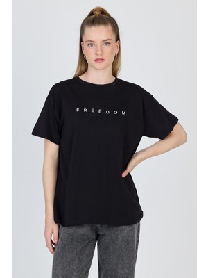 Siyah Yazı Baskılı %100 Pamuk Oversize Tişört 2150-3M