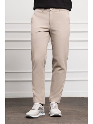  Erkek Bej Dynamic Fit Rahat Kesim Chino Pantolon