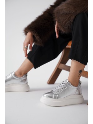 Zerenyus Nitra Premium Bağcıklı Gümüş Kadın Sneaker