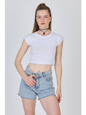 Beyaz Bisiklet Yaka Pamuklu Slim Fit Crop Tişört 9199M