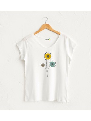 Renkli Karahindiba V Yaka Kadın Tasarım T-Shirt