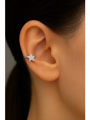 Sacce Scarves & Accessories Gümüş Rengi Yıldızlı Sıkıştırmalı Minimal Kıkırdak Küpe