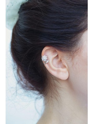 Sacce Scarves & Accessories Papatya Çiçek Küpe Çiçek Helix Küpe Gümüş Renk Tek Adet