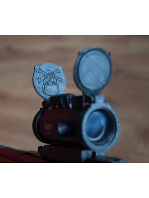 BYR Üzerinde Kötü Eşek Kafatasları Bulunan 40 Mm'lik Açılır Dürbün Kapakları! (Plastik Aparattır!!!)