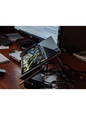 BYR Microsoft Surface Pro 3 Yerleştirme Istasyonu Modeli 1664 Eğim (Plastik Aparattır!!!)