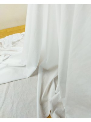 Beyaz Renkte Pamuklu Dokuma (En 140 cm x Boy 160 Cm)