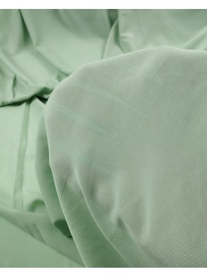 Açık Yeşil Renkte Krep Şifonen: 140 cm