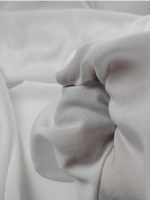 Beyaz Renkte Ince Aerobinen: 150 cm