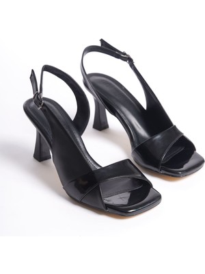 Klein Premium Kadın Siyah Rugan Detaylı Topuklu Sandalet