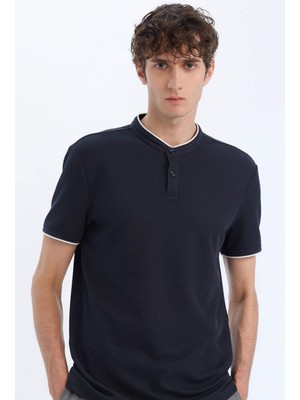 DeFacto Slim Fit Dar Kesim Dik Yaka Dokulu Kısa Kollu Waffle Polo Tişört Z4262AZ25SM