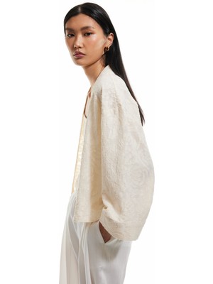 Koton Pamuklu Uzun Geniş Kollu Floral Dokulu Nakışlı Kısa Kimono Ceket