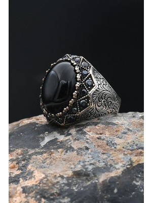 Oniks Taşlı Gümüş Erkek Yüzüğü 925 Ayar Zirkon Taş Süslemeli 901885
