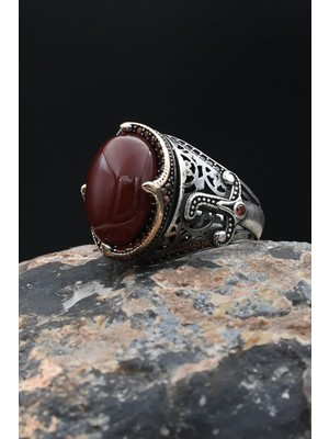 Kılıc Figürlü Kırmızı Akik Taşlı Gümüş Erkek Yüzüğü 925 Ayar Zirkon Taş Süslemeli 901892