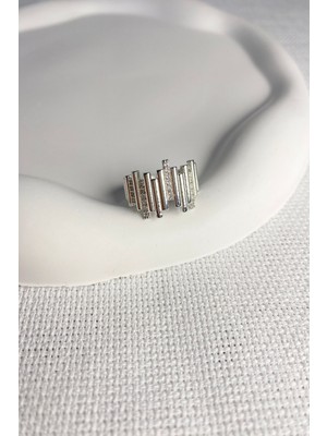 Kadın Yüzük Zirkon Taş Asimetrik Çubuk Yüzük