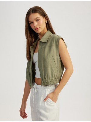 Koton Cep Detaylı Fermuarlı Kolsuz Viskon Karışımlı Crop Gömlek