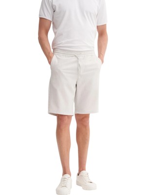 Slim Fit Bermuda Kısa Dar Paça Şort