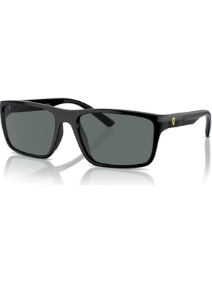 Ferrarı Scuderia FZ6003U 501/81 59-18-145 Erkek Güneş Gözlüğü