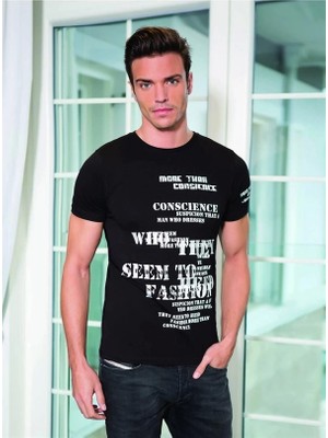 046 Yazı Baskılı Erkek Tşört