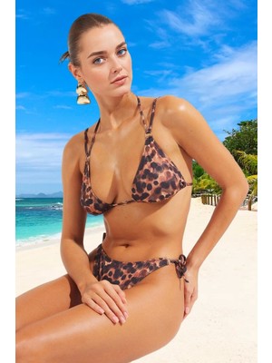 Tasarım Bikini Takımı Klora Dayanıklı Şık Detaylı Hızlı Kuruyan Esnek Kumaş Ergonomik Kesim