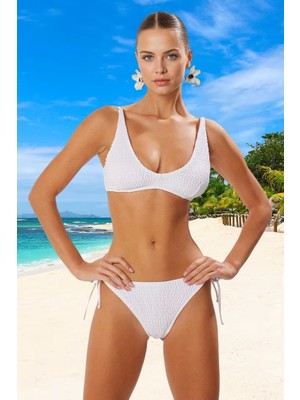 Tasarım Bikini Takımı Esnek Kumaş Klora Dayanıklı Premium Kalite Hızlı Kuruyan Su Sporları Için