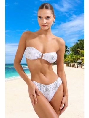 Straplez Tasarım Bikini Takımı Ergonomik Kesim Yüksek Konfor Su Sporları Için Şık Detaylı