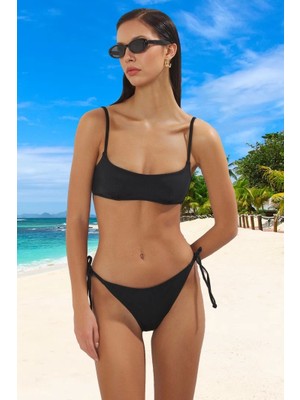 Tasarım Bikini Takımı Klora Dayanıklı Su Sporları Için Şık Detaylı Ergonomik Kesim