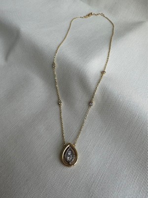 Özel Seri Damla Modeli Çift Renk Taşlı Kolye