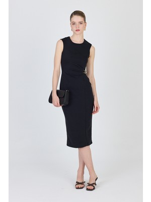 Siyah Kemer Detaylı V Yaka Midi Elbise 251636