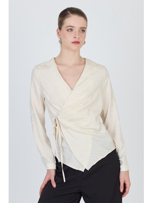 Bej Jakarlı Kruvaze Yaka Bağlamalı Bluz 251156