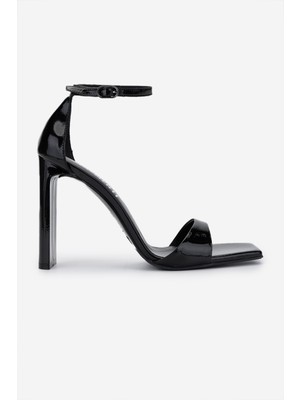 Valmenti Kadın Siyah Rugan Topuklu Ayakkabı 1096 9483 Bn Ayk Y25 Sıyah Krsk Rgn