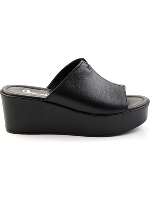 Siyah Leather Kadın Terlik K04040012403